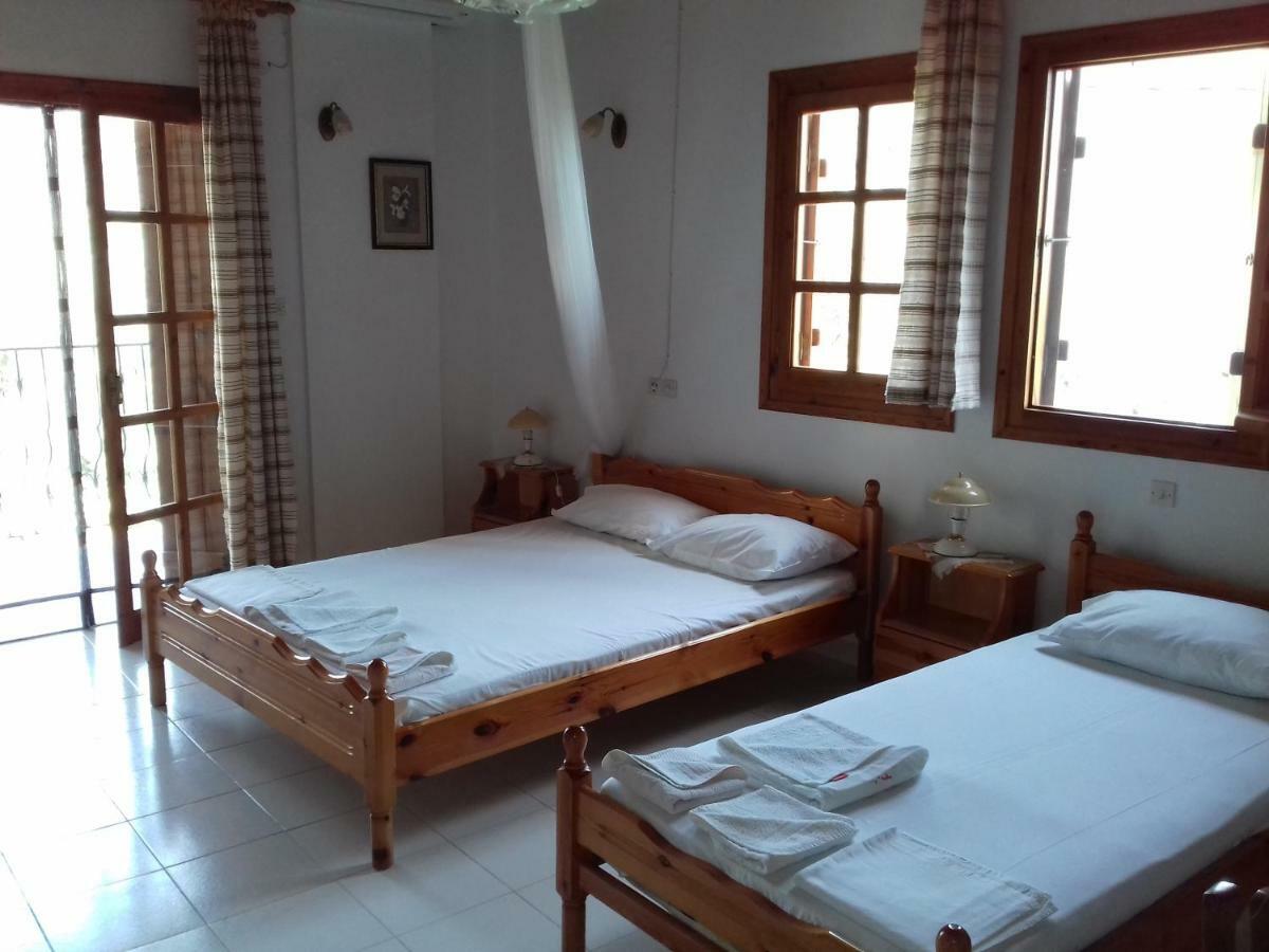 Koutadelias Rooms Каламос Экстерьер фото