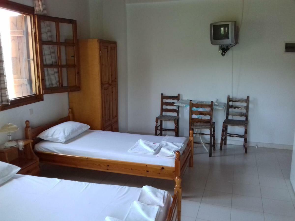 Koutadelias Rooms Каламос Экстерьер фото