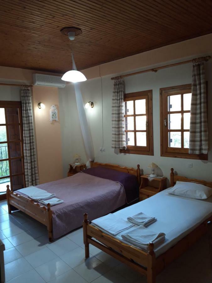Koutadelias Rooms Каламос Экстерьер фото